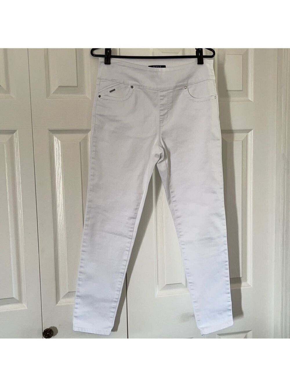 FDJ White Jeans size 8🥰🥰